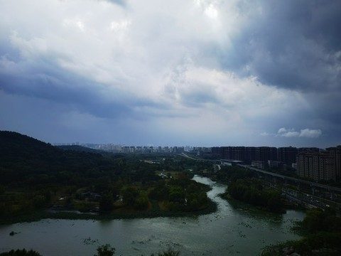 城市天青色