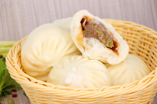醬肉包子