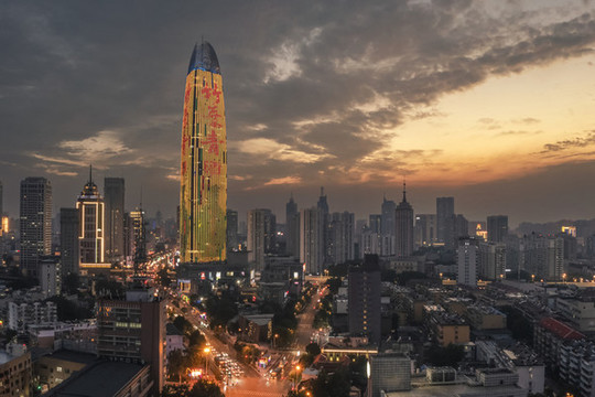 濟(jì)南綠地普利中心夜色
