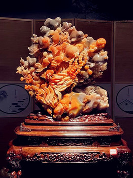 玉雕海底世界