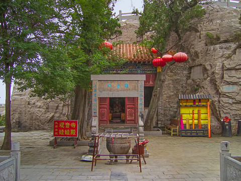 大伾山風景區(qū)觀音洞