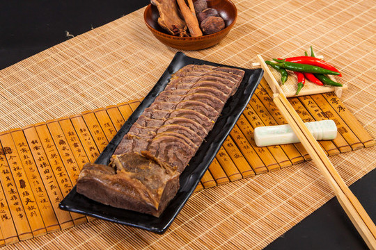 鹵牛肉