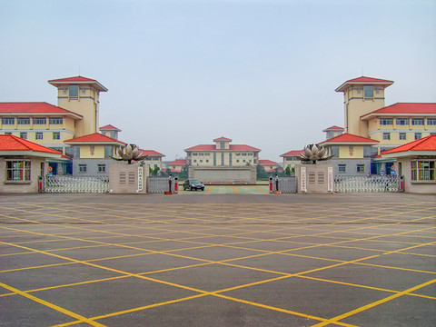 許昌市委市政府辦公樓