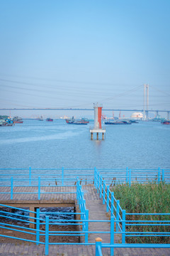 小漁村觀龍島風(fēng)貌