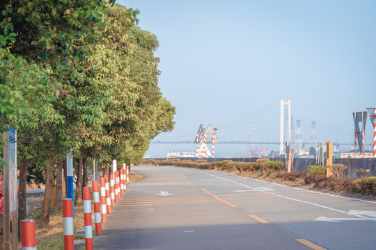 小漁村觀龍島風(fēng)貌
