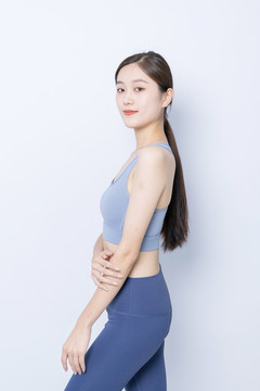 運(yùn)動(dòng)健身的東方女性