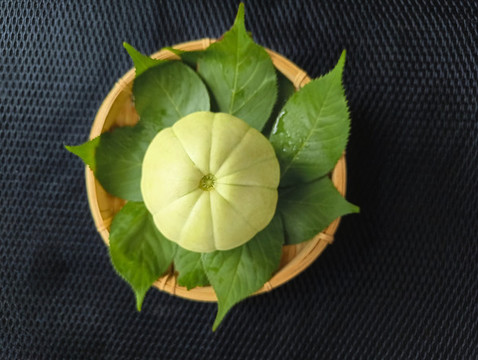 剛采摘小香瓜
