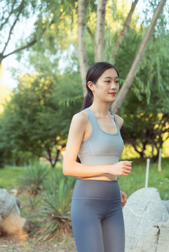 戶外運動的女性
