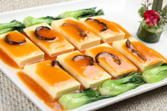 中國(guó)菜鮑汁豆腐