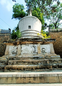 潭柘寺白塔