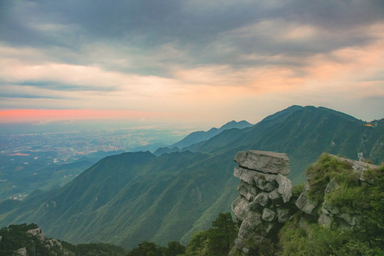 廬山駱駝峰