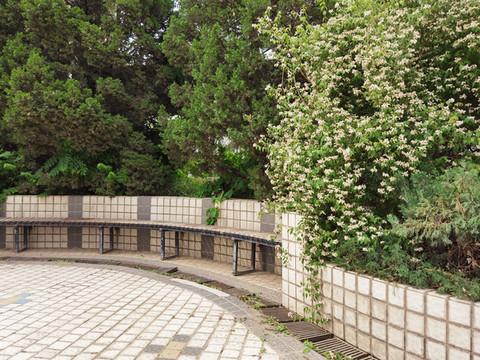 小區(qū)花園