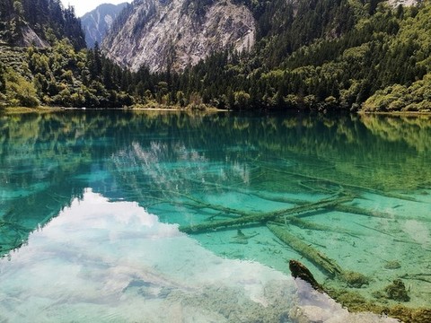 高山湖泊