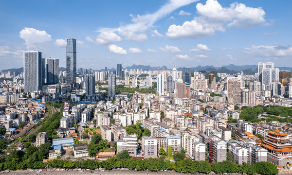 航拍廣西柳州市容市貌