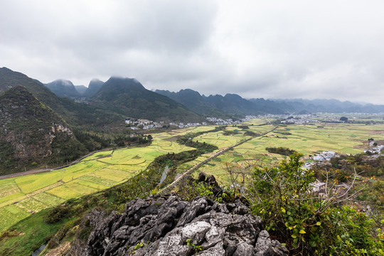 貴州興義萬(wàn)峰林