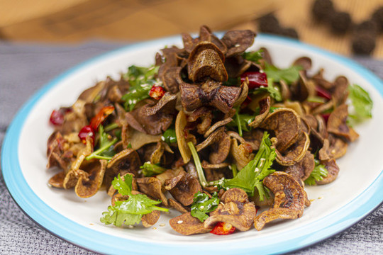 五花肉炸腰片