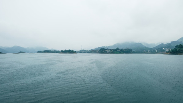 湖光山色
