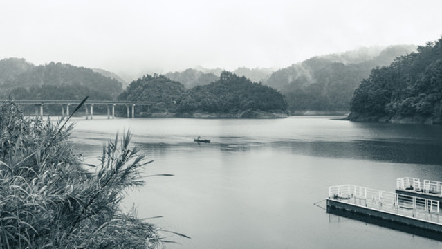 湖光山色