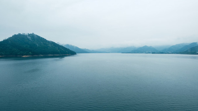 湖泊