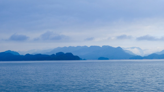 湖泊