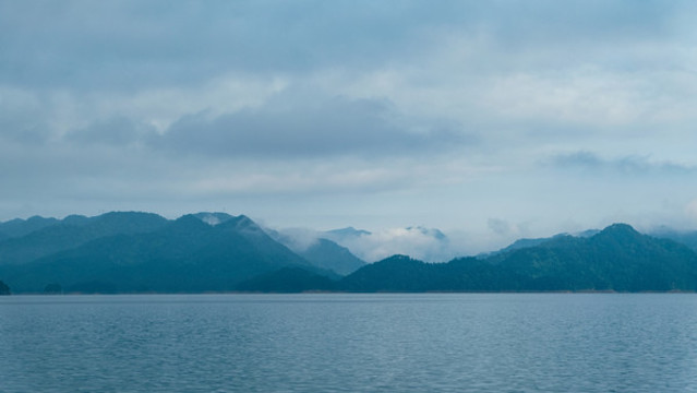 湖光山色