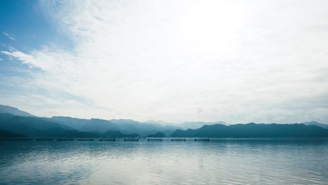 湖泊