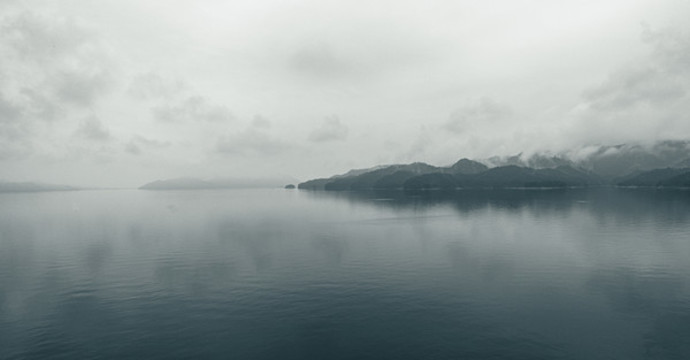 湖泊