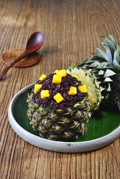 菠蘿飯