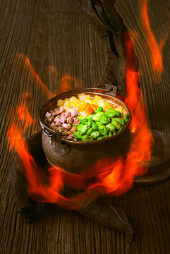 云腿豆?fàn)F飯