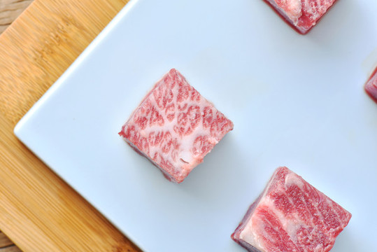 牛肉粒