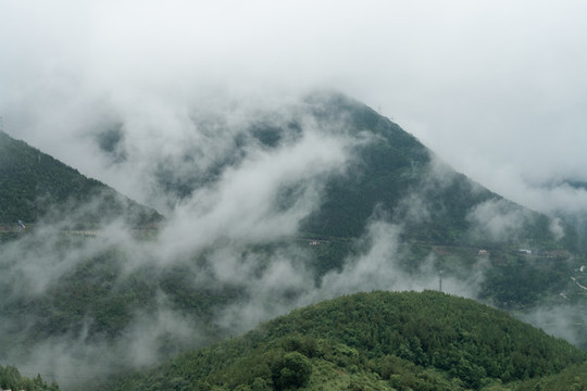 重慶巫山摩天嶺云霧
