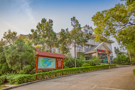 肥東岱山湖度假酒店
