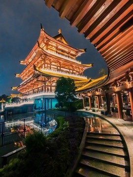 長(zhǎng)沙杜甫江閣夜景