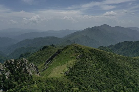航拍山脈山川秦嶺