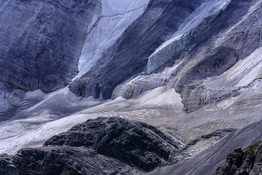 甘孜風(fēng)光稻城亞丁央邁勇雪山