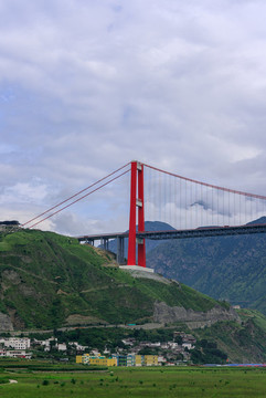 甘孜瀘定大渡河特大橋懸索橋