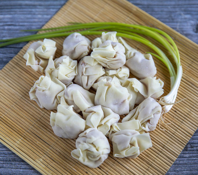 新鮮小餛燉