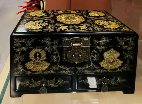 平遙漆器