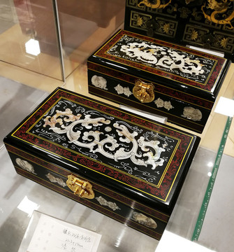 平遙漆器