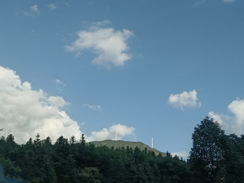 湖南永州藍(lán)山風(fēng)水發(fā)電機(jī)