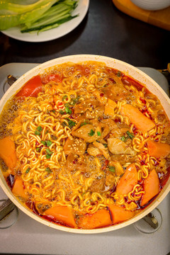 香辣肥腸面