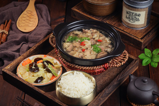清燉肉筋米飯?zhí)撞? loading=