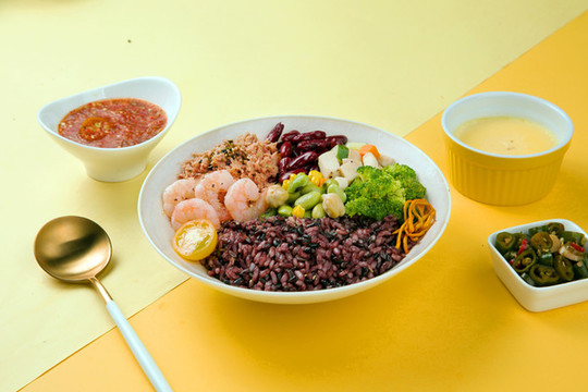 海鮮雜糧拌飯