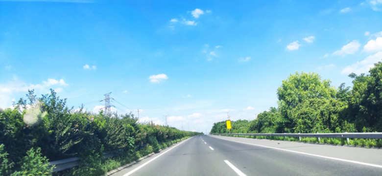 藍(lán)天高速公路