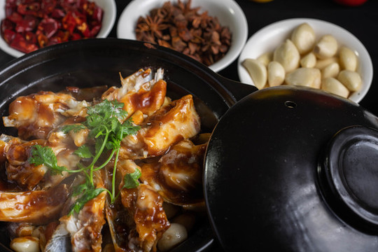 熏魚煲