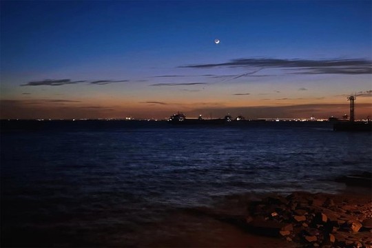 江邊夜景