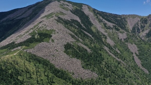 航拍秦嶺山脈自然風光