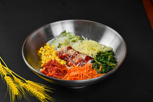 撈飯拌飯