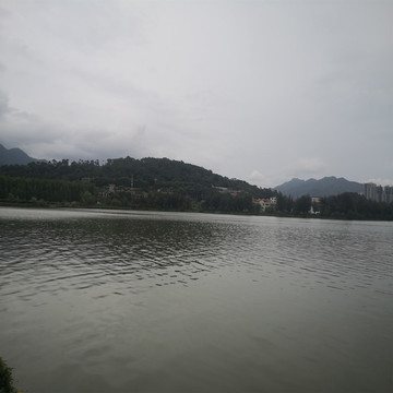 大湖