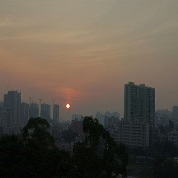 城市日出